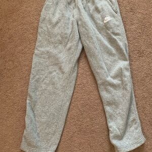 Nike YL sweats
